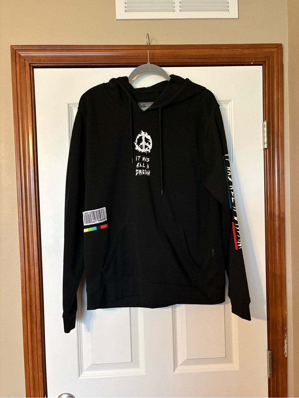 Black Graphic Pullover Hoodie - Men Sweater
